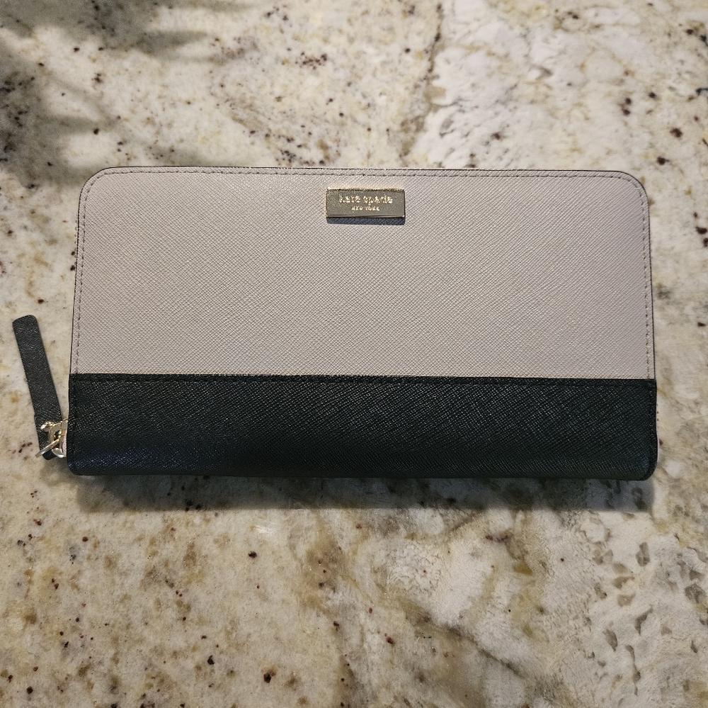 NWT Kate Spade Laurel Way Neda Wallet